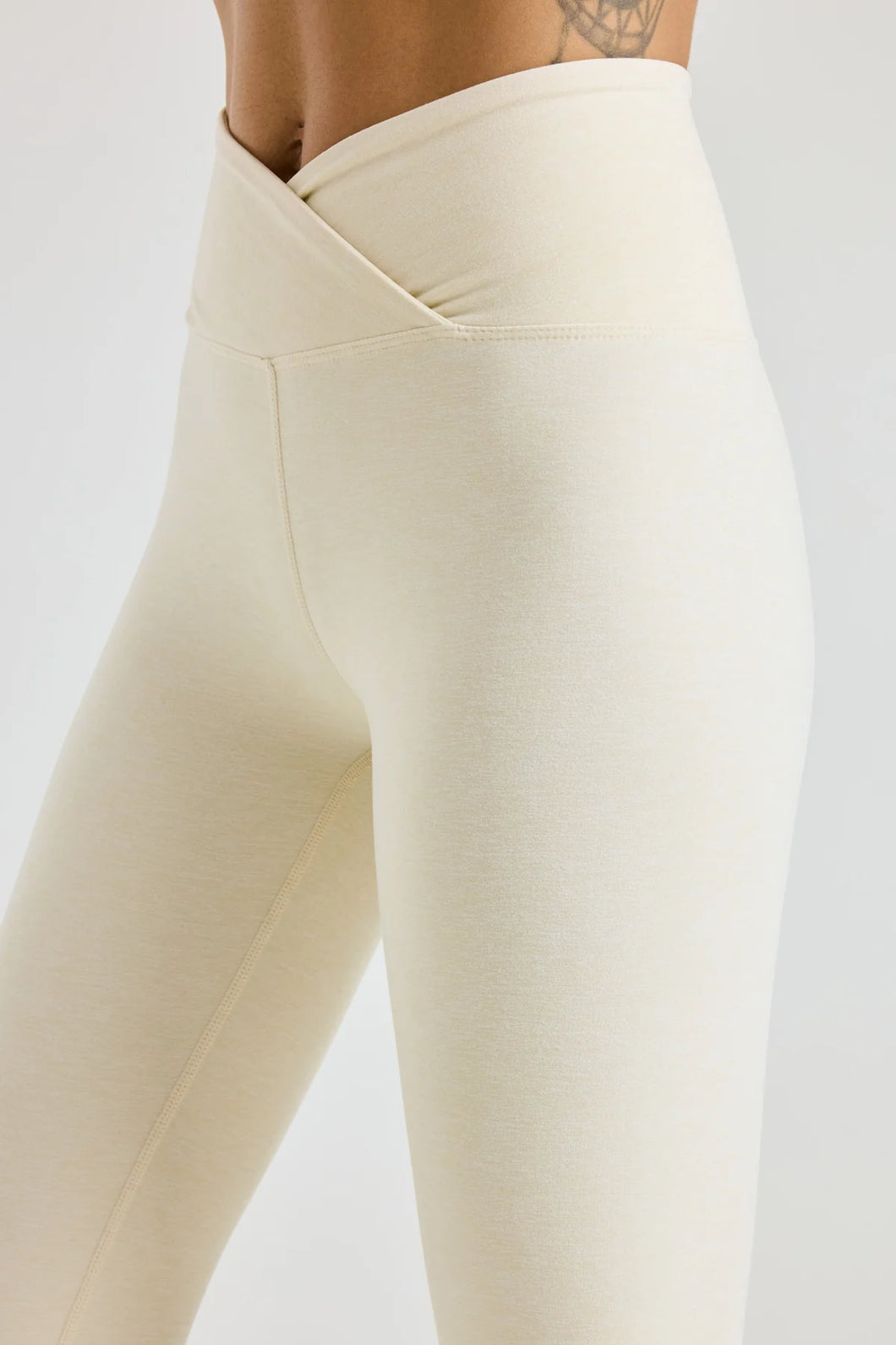 Veronica Legging Ivory