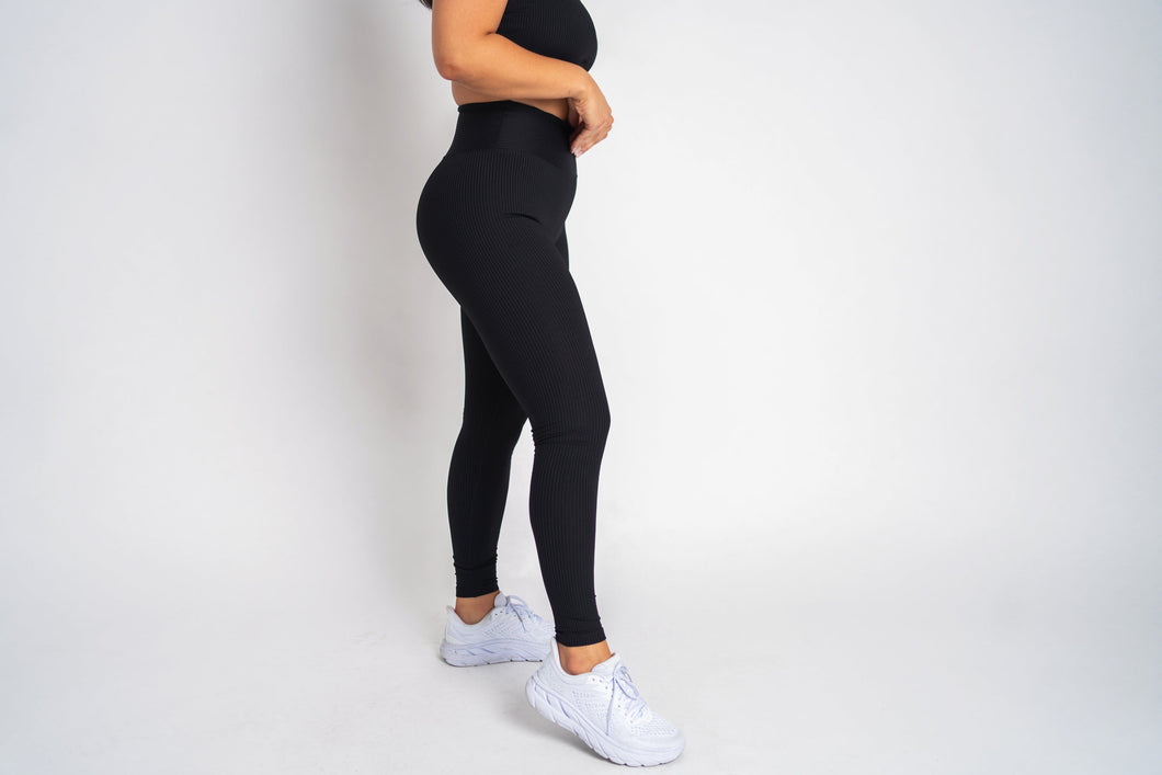 Year Of Ours Ribbed High High Legging - Black