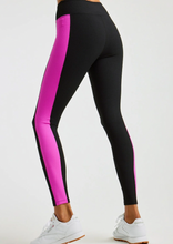 Load image into Gallery viewer, Year of Ours Thermal Tahoe Legging - Black/ Rose Violet
