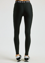 Load image into Gallery viewer, Year of Ours Recycled Hike Legging NEW - Black
